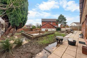 Photo 6- click for photo gallery